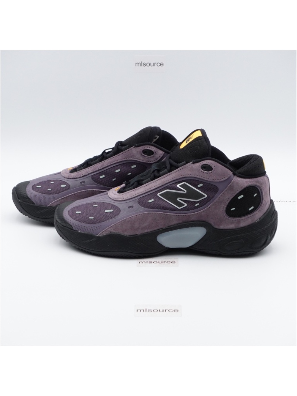 NEW Size 11.5 Men's New Balance Fresh Foam BB V3 Suede Basketball Shoes BBFRSSB3